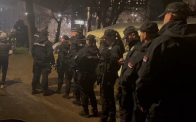 SVE JE VEĆA PODRŠKA STUDENTIMA KOJI ŽELE DA UČE! Jezive provokacije i pretnje smrću, studenti koji žele da uče poslali snažnu poruku! (FOTO/VIDEO)
