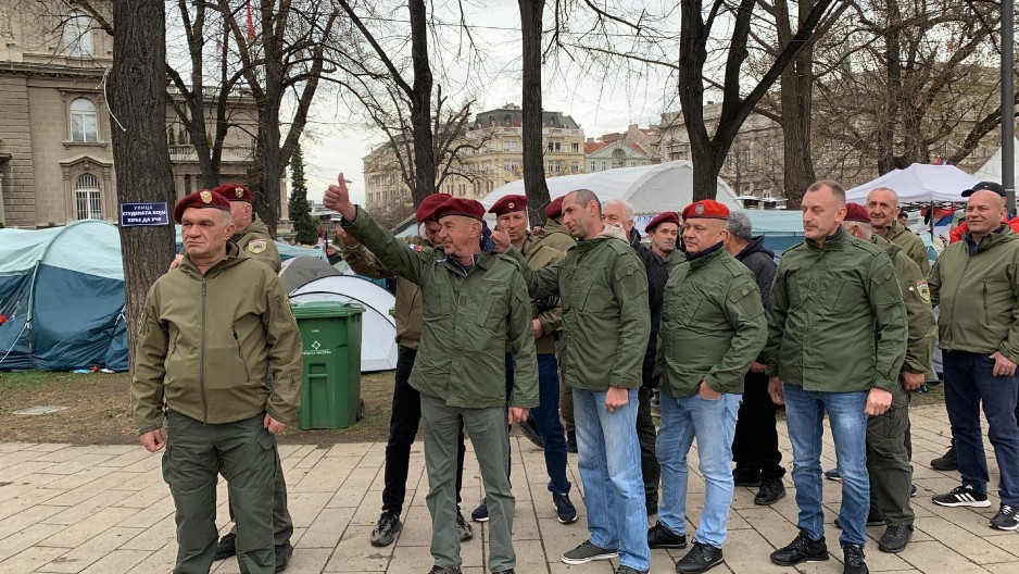 STIGLI I VETERANI U PIONIRSKI PARK Podrška studentima koji žele da uče (VIDEO)