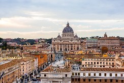 Jedina zemlja gde je veroispovest uslov za posao: Neobične činjenice o najmanjoj državi sveta