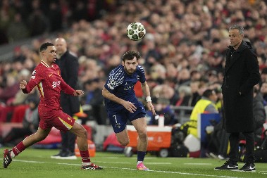 LIGA ŠAMPIONA: Penali na "Enfildu", Inter i Bajern u četvrtfinalu