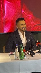 IZMEĐU TANJE SAVIĆ I ANDREANE ČEKIĆ IZABRAO TREĆU KOLEGINICU! Ovo je Emiru omiljeni duet