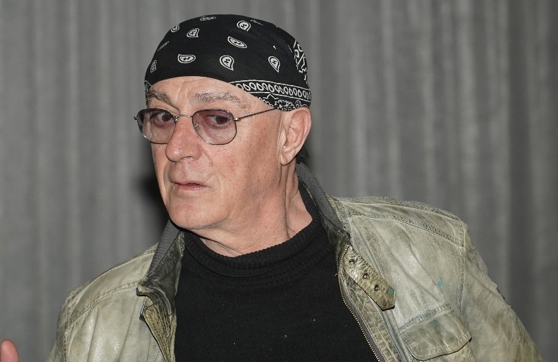 OLIVER MANDIĆ OPERISAN! Željko Mitrović objavio fotku sa njim iz bolnice i otkrio u kakvom je stanju! (FOTO)