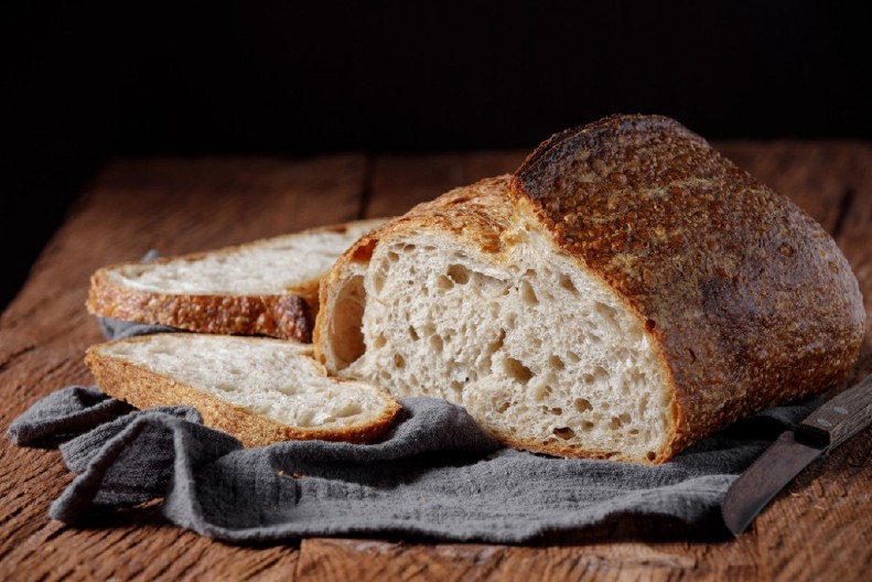 KAKO DA HLEB PONOVO BUDE SVEŽ I HRSKAV? Primenite ovaj jednostavan trik, bićete oduševljeni