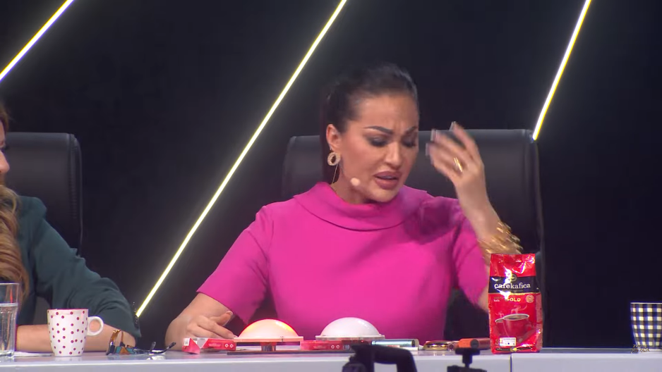 HAOS U ZVEZDAMA GRANDA Marija Šerifović zapretila Ceci, pa je izvela iz studija: "Hoćeš da kažem ono što si mi pričala pozadi!?"