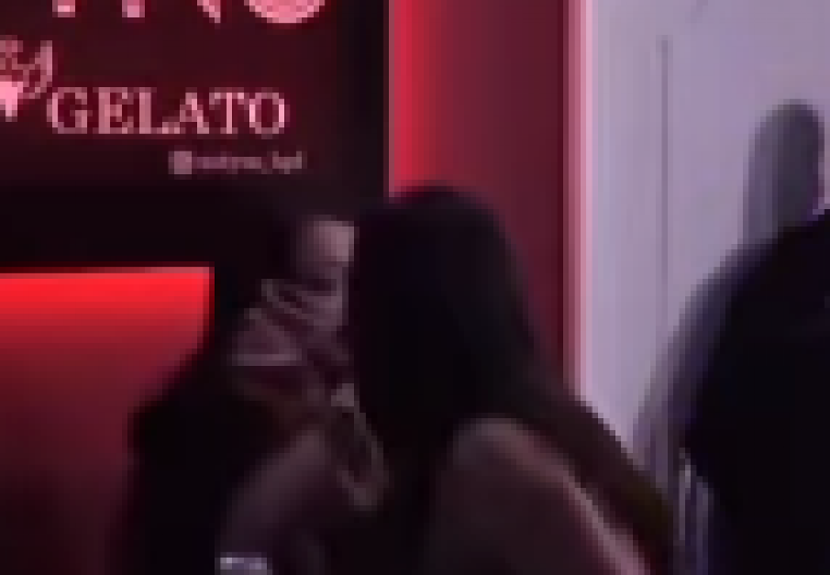 "UDARA NA NACIONALNOJ OSNOVI I NAZDRAVLJA!" Stravične scene u Eliti, rijaliti učesnica se guši u suzama! (VIDEO)