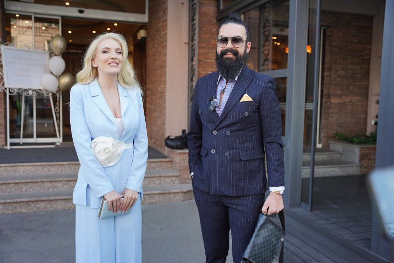 NAŠA PEVAČICA SMRŠALA 40 KILOGRAMA Izbacila samo 3 stvari iz ishrane, a doručak je uvek isti