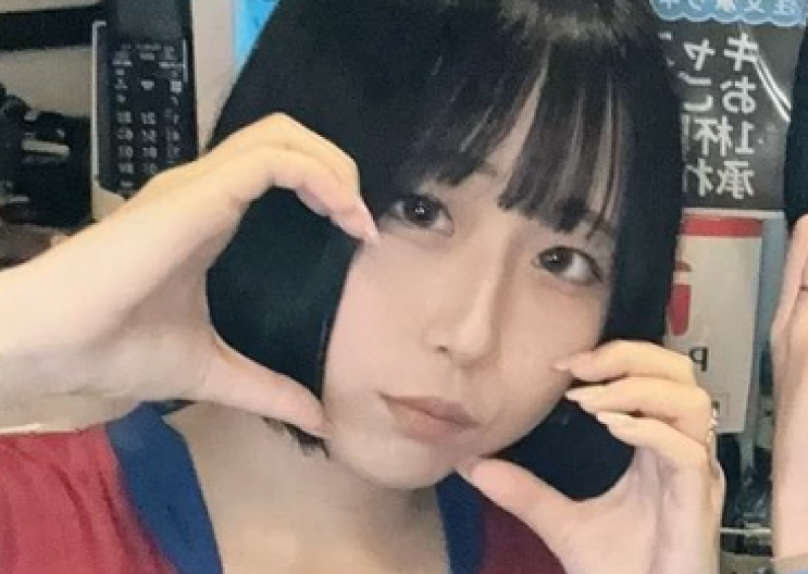 VIŠE OD 6.000 LJUDI GLEDALO MONSTRUOZNO KRVOPROLIĆE UŽIVO, ČUO SE VRISAK KOJI LEDI KRV U ŽILAMA Ubijena mlada influenserka, Sato je izbodena 30 puta! (FOTO/VIDEO)