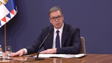 "PODIGLI SMO ZEMLJU KAO FENIKS IZ PEPELA" Vučić: Borio sam se za ovu zemlju 13 godina!