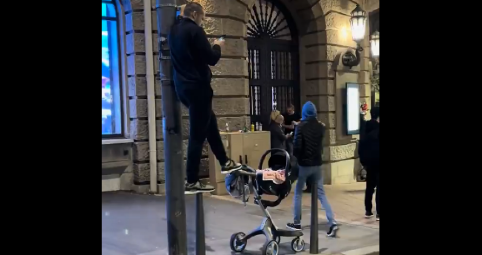 BLOKADER IZAZVAO GNEV, VERE SE NA BANDERU I GURA NOGOM KOLICA Ljudi zgroženi prizorom u Beogradu