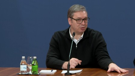 PREDSEDNIK VUČIĆ O OTKRIVENOM SKRIVENOM ORUŽJU: "Da nismo otkrili planove novosadske grupe, planove novosadske grupe, Bog zna kako bi se ovo sve završilo"