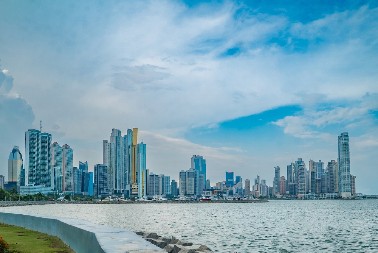 TRAMPOVA PRVA STRATEŠKA POBEDA PROTIV KINE Američki gigant kupio dve kompletne luke u Panami!