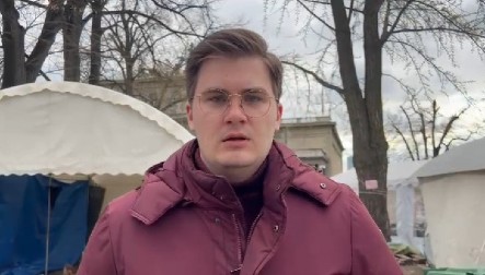 STUDENTI KOJI HOĆE DA UČE O NAPADU NA MILOŠA PAVLOVIĆA;"Taj čovek je upao u šator, počeo da gura i udara i prska biber-sprejom"