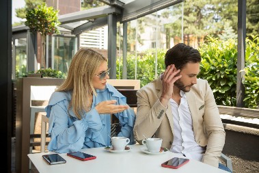 "NEMOJ MI TEPATI MUŽU" Konobarica dobila bakšiš koji neće zaboraviti, i to sve zbog jedne reči (FOTO)