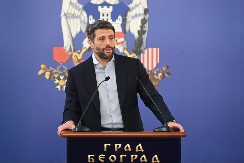 "ĐAČKA POMOĆ OD 20.000 DINARA I OVE GODINE" Gradonačelnik Beograda, Šapić: Nastavljamo sa radovima u centru grada