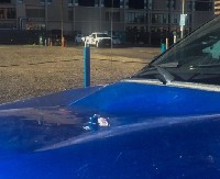 VOZAČ ZATEKAO POLUPAN AUTO, I NEOBIČNU PORUKU Zbog onoga što je pisalo na papiru, ceo internet je u suzama! (FOTO)