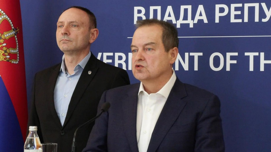 "KO IMA DOKAZE NEKA IH POKAŽE" Dačić demantovao tvrdnje opozicije: Nije upotrebljeno nijedno nezakonito sredstvo prinude (VIDEO)