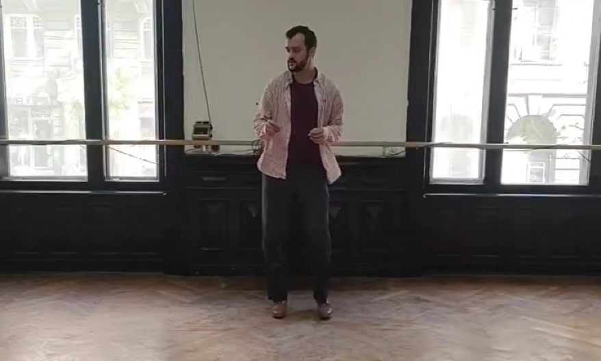 AUTO POTPUNO UNIŠTEN, JEZIV PRIZOR SA MESTA NESREĆE Ovde je srpski plesač (30) sleteo s puta i udario u betonski stub (FOTO)