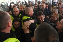 DOKLE VIŠE? OPOZICIONARI  DIVLJALI U PANČEVU, MLADENOVCU, ŠAPCU...