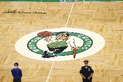 KRAJ JEDNE ERE Prodati Boston Seltiksi za istorijski rekord u Americi