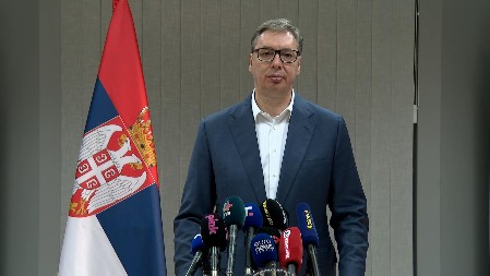 MLADI, POŽURITE Vučić „Ogromno interesovanje mladih za stambene kredite“