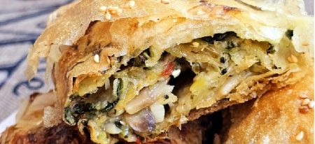 POSNA PITA SA PRAZILUKOM I SPANAĆEM Savršen doručak, najbolje služite uz sojin jogurt