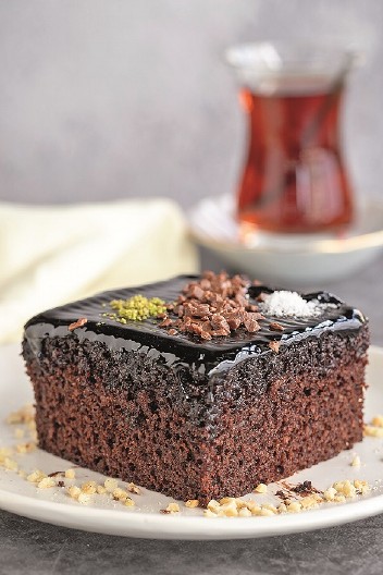 TURSKI MOKRI KOLAČ Savršen za sve svečane prilike, otopićete se od miline