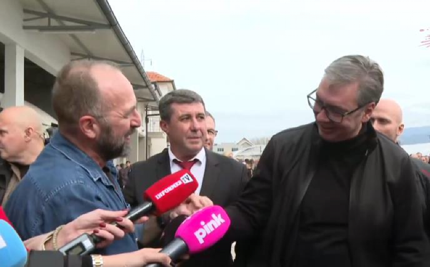 IMATE MOJU PUNU PODRŠKU Vučića u Stajkovcu dočekao i čuveni Tika Špic!