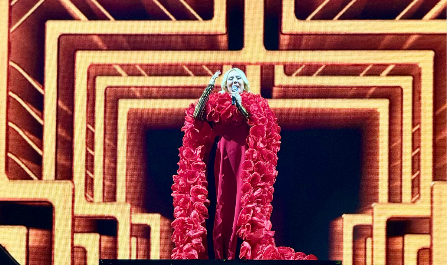 LEPA BRENA NAPRAVILA POMETNJU U ZAGREBU! Čim je počela da peva, usledio vrisak koji je trajao minutima (VIDEO)