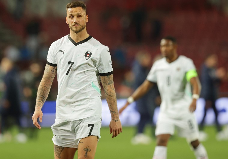 ARNAUTOVIĆ BACIO ZVEZDAŠE U TRANS: Nadam se da se vidimo...