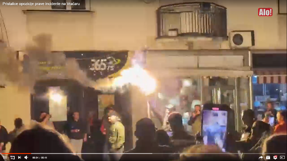 BLOKADERI DIVLJAJU NA KALENIĆU! Pristalice opozicije prave incidente na Vračaru, podstrekuju narod na nasilje! (VIDEO)