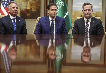 RUSI I AMERIKANCI SEDAJU ZA STO Ukrajina na meniju, ovo su polazne pozicije dve sile