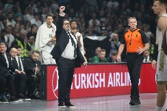 ULETEO JE U TEREN Trinkijeri doživeo totalno pomračenje zbog Smailagića (VIDEO)