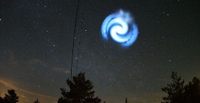 DA LI STE JE I VI VIDELI? Misteriozna spiralna svetlost na nebu iznad Srbije i širom sveta, evo o čemu se radilo (VIDEO)