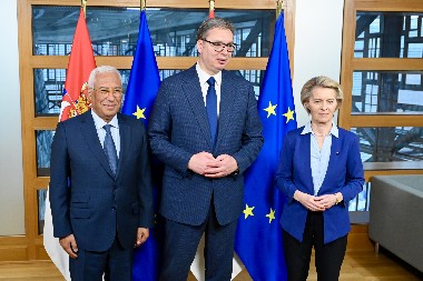 OGLASILI SE FON DER LAJEN I KOŠTA POSLE SASTANKA SA VUČIĆEM "Budućnost Srbije je u EU"