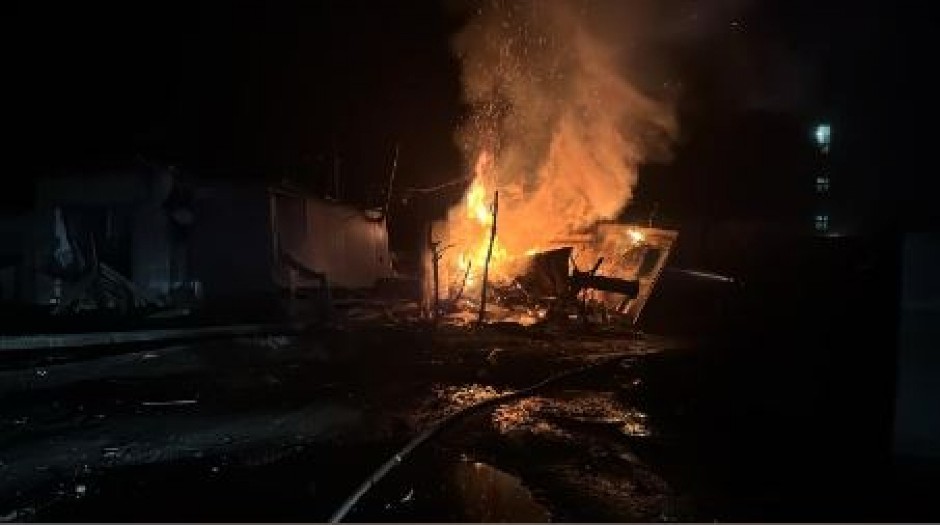 RUSI ZASULI DRONOVIMA I OVAJ GRAD TOKOM NOĆI Oštećene zgrade i automobili, BUKNUO POŽAR (FOTO)