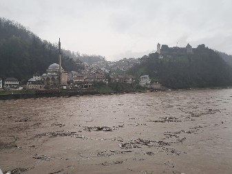 KIŠA NAPRAVILA KATAKLIZMU U BIH! Reke počele da se izlivaju - kreće HAOS! (FOTO)