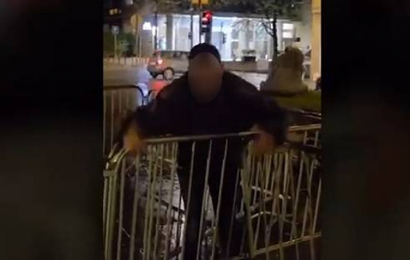 NASILJE MRTVIH PIJANIH ILI DROGIRANIH BLOKADERA Došli da napadaju studente koji žele da uče, vređaju predsednika i traže tuču (VIDEO)