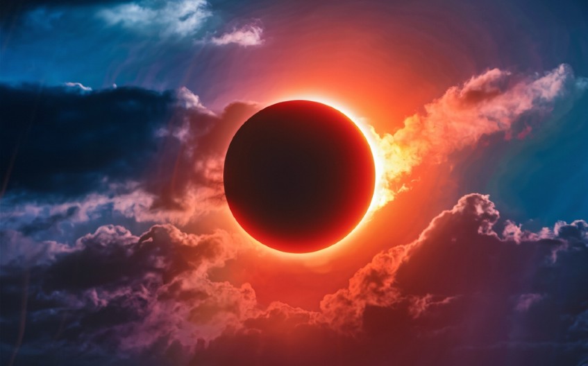 OVO SE NE VIĐA SVAKI DAN Pogledajte delimično pomračenje sunca nad Moskvom i Sankt Peterburgom (VIDEO)