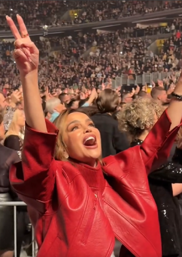 IMA LI KRAJA NJENOJ PAKOSTI?! Severina huška region na Srbe, poziva na "pumpanje" i besramno vređa