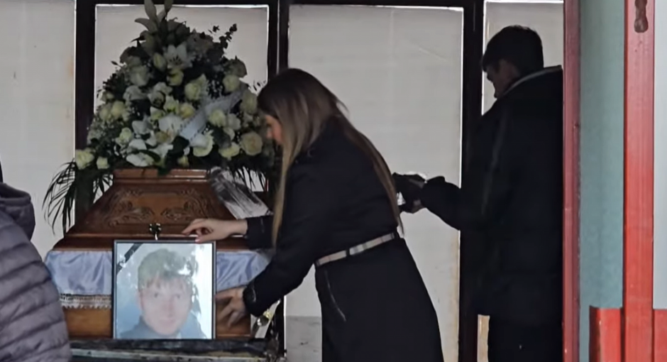 OVAJ PEVAČ NIJE DOŠAO NA SAHRANU BRATA VIKI MILJKOVIĆ Od njega stigao samo venac