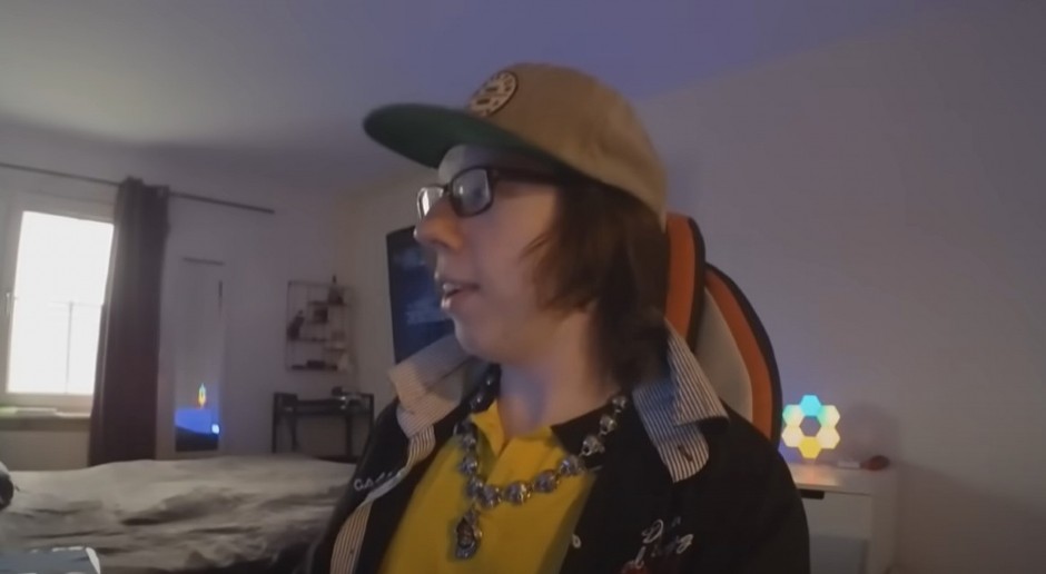 OSVOJIO SRCA 25 MILIONA LJUDI! Momak se žalio kakve probleme ima zato što je ružan i desilo se čudo, život mu se pretvorio u bajku!