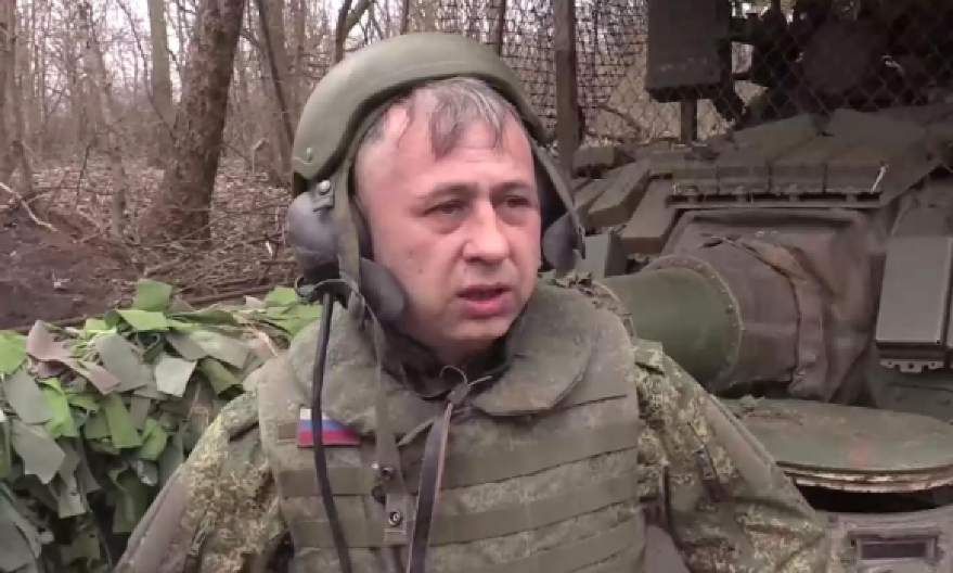 RUS I UKRAJINAC NAŠLI SE U NEOČEKIVANOJ BORBI PRSA U PRSA Jedan dohvatio mitraljez i nanišanio, drugi je zgrabio CIGLU...