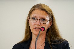 DEKANKA EKONOMSKOG FAKULTETA U BEOGRADU POZVANA U POLICIJU!