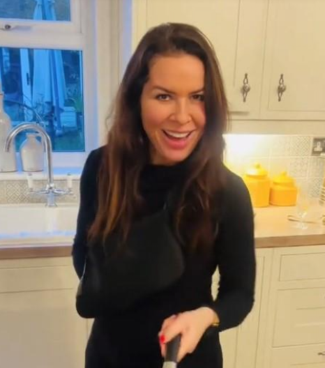 VODITELJKA LAGALA DA JE TRUDNA! Svi šokirani njenim potezom, saznala se istina: "Sramotno!"