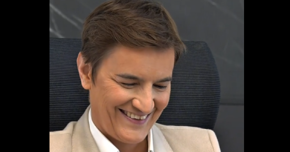 ANA BRNABIĆ OTVORILA TIKTOK Gledala smešne klipove o sebi pa rekla: "Pakao, sva sreća pa nisam videla..."