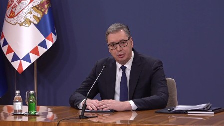 PROF. DR ĐURO MACUT JE IZUZETNO HRABAR ČOVEK Vučić: Moja preporuka mandataru će biti da sam izabere ljude koji hoće da se bore