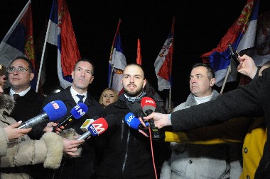 "JEDNO VELIKO HVALA NAŠEM PREDSEDNIKU KOJI JE UVEK UZ NAS" Srbin iz Zvečana stigao u Kraljevo (VIDEO)