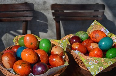 BEZ OVIH 5 STVARI U SVOM DOMU NE SMETE DA DOČEKATE USKRS Narodno verovanje kaže da donose ljubav, uspeh i sreću