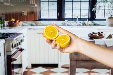 KAKO DA NAJBOLJE ISKORISTITE KORU LIMUNA Ovo su četiri najbolja načina