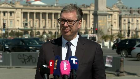 VUČIĆ O TOME DA JE "KRIO POSETI PARIZU" U glavama neozbiljnih i neodgovornih svašta je moguće!